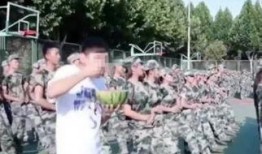 吃瓜爆料军训女生,揭秘军营生活点滴