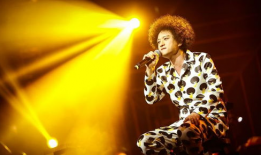 当时娱乐圈吃瓜赵英俊,赵英俊成吃瓜焦点